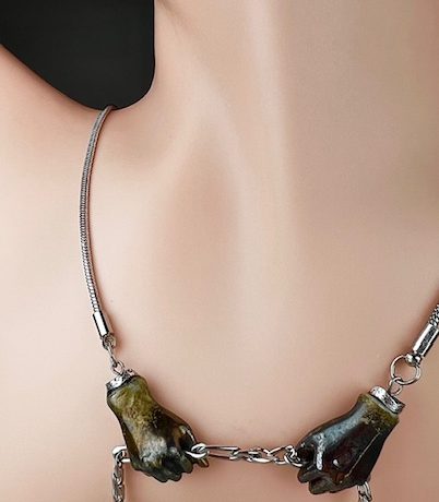 Collier porcelaine  glaçure bronze LIBERTAD