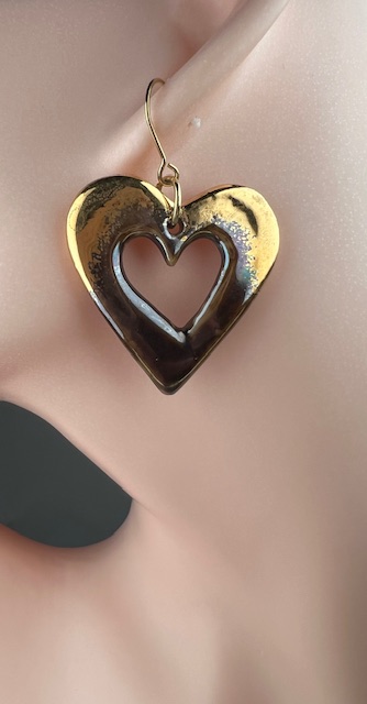 Boucles oreuilles coeur et or LIA 1